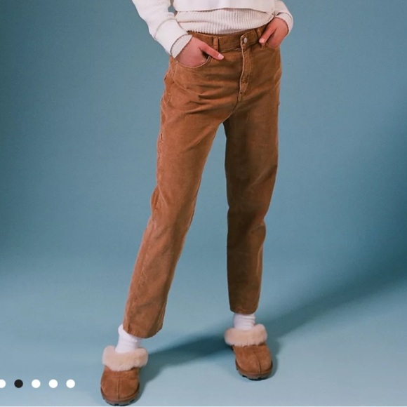 UO BDG Khaki Corduroy High-Waisted “Mom” 80’s Style Straight Ankle Pants Size 2 - Picture 1 of 16
